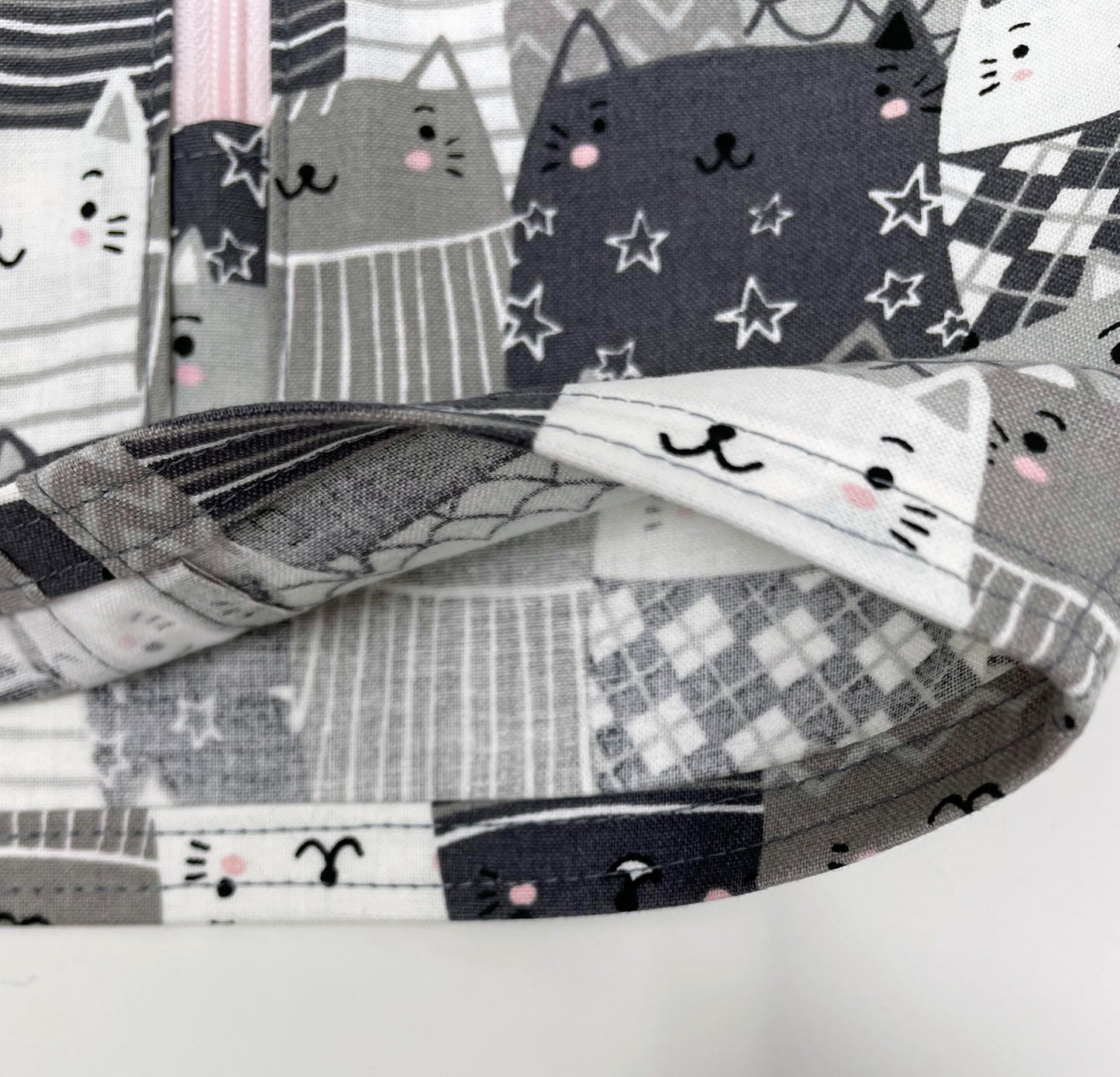 Cat Catheter Bag Cover: Zippered Urine Drain Protector