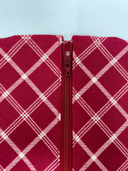 Catheter Bag cover for use with 2000 ml catheter bags. Fits one or two hanger styles, see to compare.