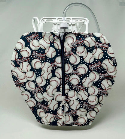 Four liter volume catheter bag cover for foley user.
