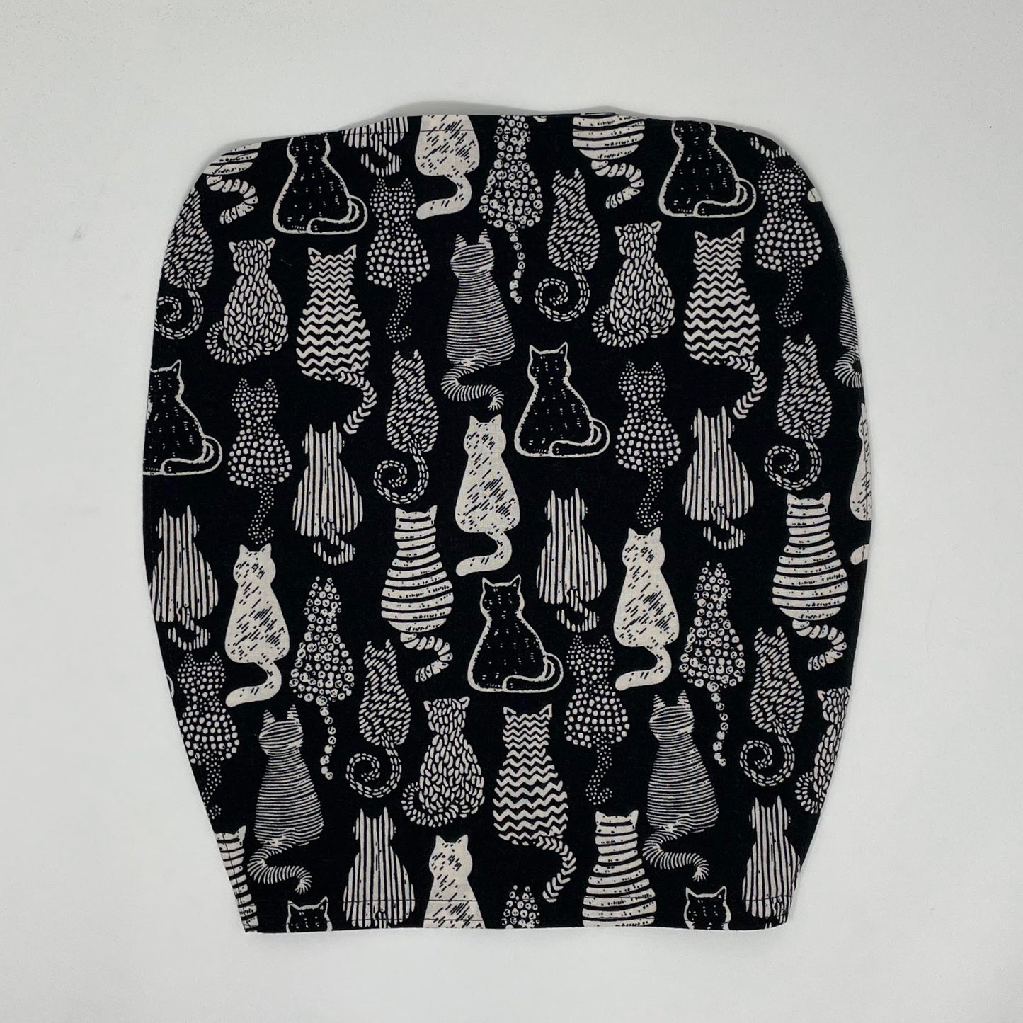 Cat Sillouette Catheter Bag Cover: Zip front open hem