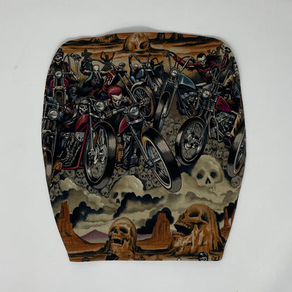 Desert riders catheter bag cover keeps your privacy in public.  Use without removing bag to empty
