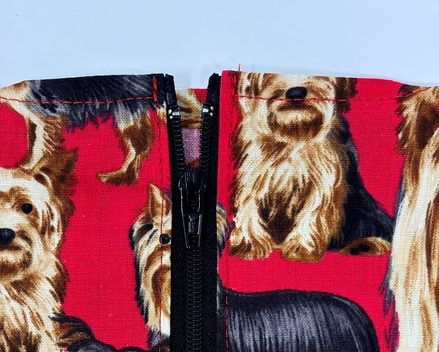 Yorkie Dog Print Catheter Bag Cover: 2000ml Foley Bag